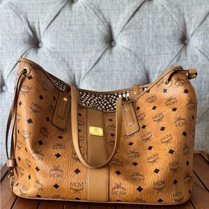 MCM Medium Liz Reversible Visetos Shopper Tote